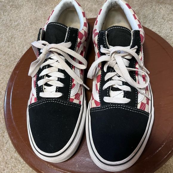 Sneaks Red and white checkerboard Vans black toes,heels Unisex 8.5Men/10 Women - Picture 5 of 8